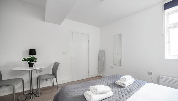 Modern Semi-Studio Flat in London - Foto 2, Habitación