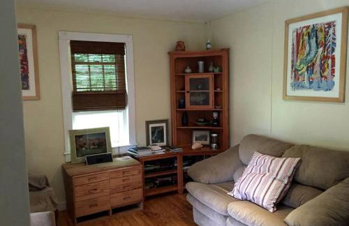 Superb Family Cabin with Mountain Views and Deck in Shandaken, New York - Foto 3