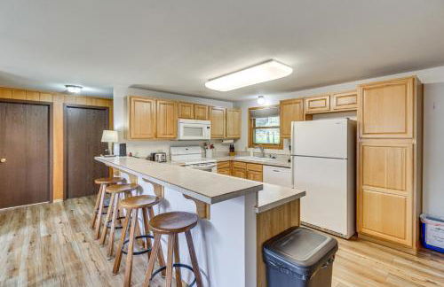 Scenic Forest Lodge Outside Glacier National Park! - Foto 8