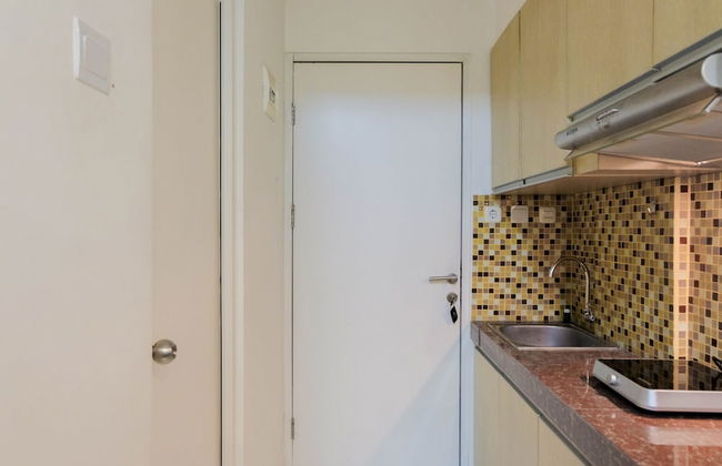 Best Price Studio Apartment at Tamansari Skylounge - Foto 18