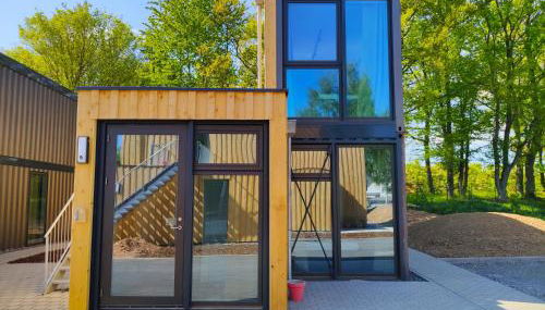 Modern ausgebauter Überseecontainer als Tiny House - Foto 2