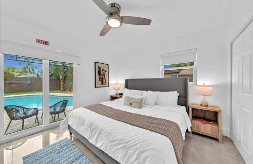 Sunny Days Getaway, 5BD Heated Pool Family Home! - Foto 25