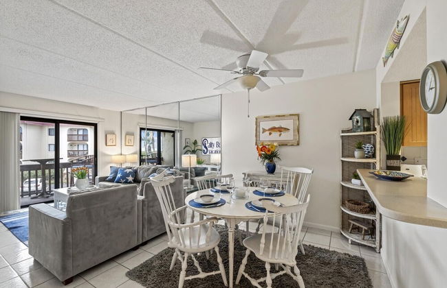 Just Beachy~ocean View~2nd Fl 2 Bedroom Condo by RedAwning - Foto 37