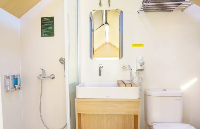 Bobocabin The Tavia Puncak - Foto 17