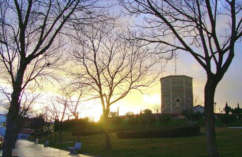 Apartamento Espacioso frente al Corte Ingles con plaza de garaje gratis - VU75 - Foto 6