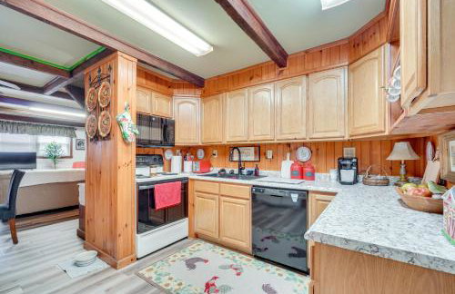 A-Frame Cabin w/ Spacious Yard in Tellico Plains! - Foto 8