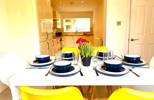 Funky 3-Bed House by Papermill, Deeside - Wirral - Foto 2