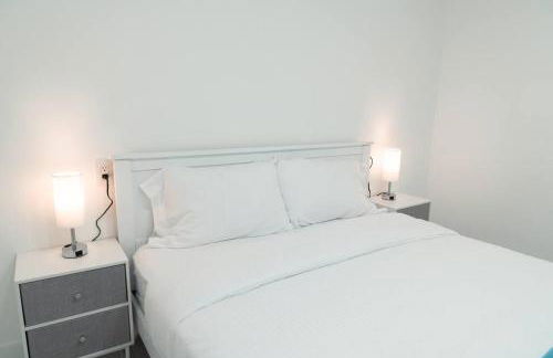 Luxury Retreat 3B ,2Ba POOL , Coral Gables Center - Photo 37