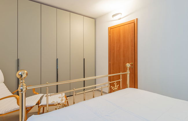 2 bedroom Apartment in Bellano with garden - Photo 14