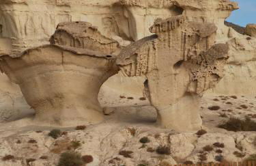 Serene mountain views Spacious garden and sole use of the 10x5m pool - Foto 52