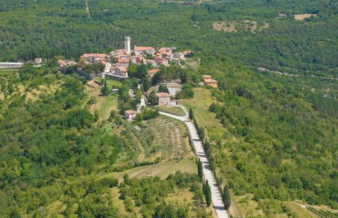 2 Bedroom Beautiful Home In Oprtalj - Foto 11