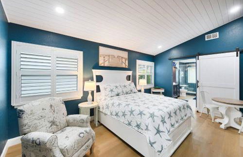 Salt & Sand on Catamaran - Photo 11