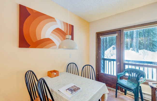 33SW - WiFi - Fireplace - Amenities - Sleeps 4 - Foto 18