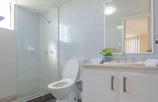 Crystal Beachfront Apartments - Foto 33