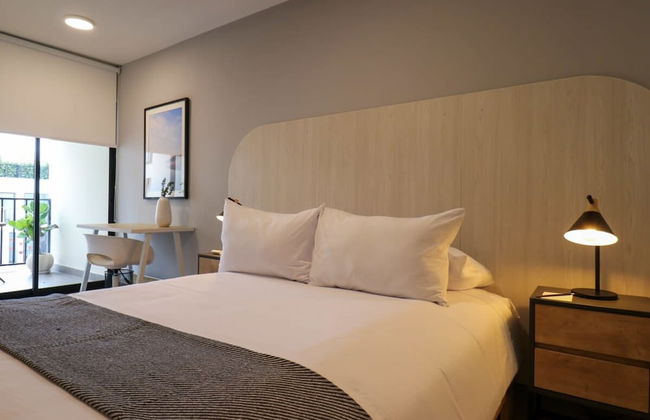 w Lively 2BR With Balcony in Miraflores - Photo 3