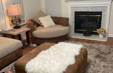 Charming Entire 3 Bedrooms House with AC and Wifi - Foto 1