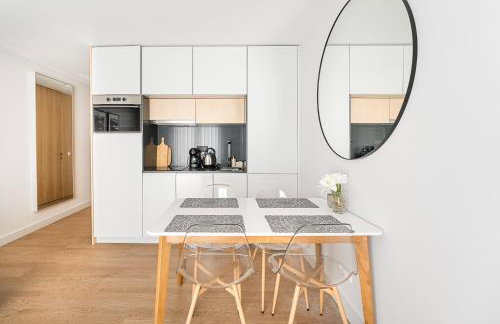 GuestReady - Aveiro stylish stay with a terrace - Photo 4