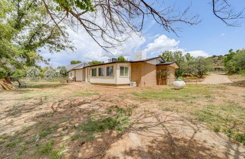 Near Hiking Lake Montezuma Home with Yard! - Foto 20