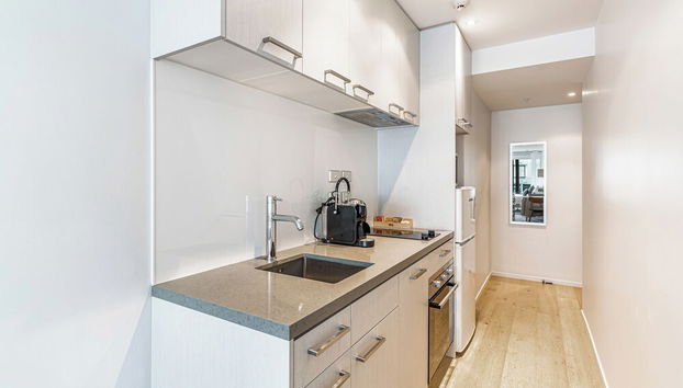 Central studio + private balcony by Zodiak Stays - Foto 4, Cocina privada