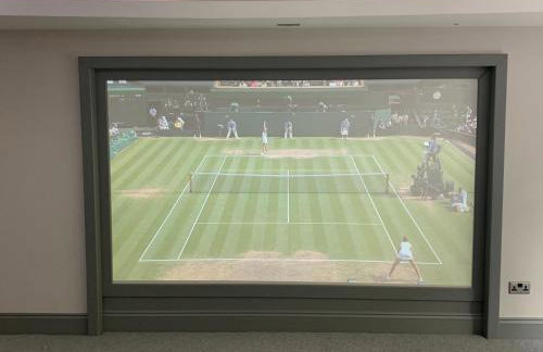 Luxury 5 Bed All En-Suite Cinema Room - Foto 8