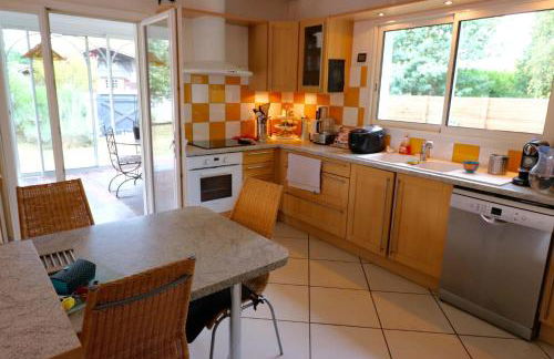 Plaisant villa with pool, close to the beach - Foto 12