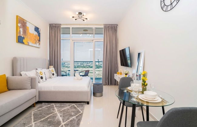 Tanin - Incredible City Vista From Balcony of Fancy Studio - Photo 1