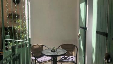 Vieil Antibes, ravissant 2p avec petite terrasse - Photo 3