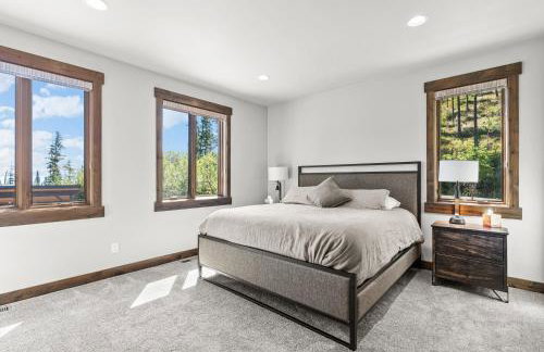 Snowghost Den-Luxury Ski In Ski Out Home Sleeps 9 with 3 Bedrooms 2 and a half Bathrooms and Private Hot Tub - Foto 18