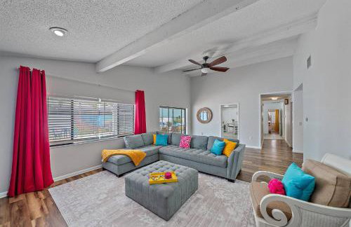 Poolside Paradise: Game room, Pickle ball & Pool - Foto 28