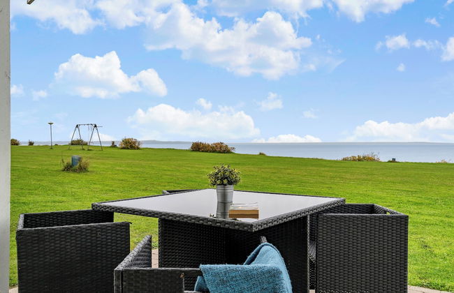 Charming 2-bedroom 12H Ocean Retreat, Summerhouse - Foto 1