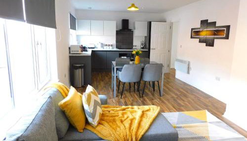 Newly refurbished 2 bedroom apartment close to station and local amenities - Foto 4