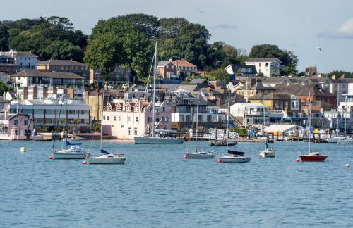 Marina Bridge House Central Cowes - Photo 27