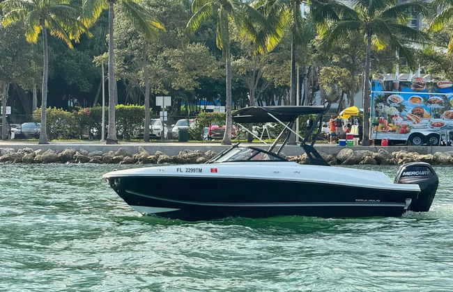 Location de bateau avec skipper à Miami - Photo 7