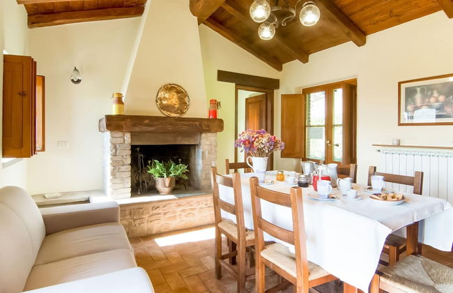 Rustic Serenity Farmhouse - Foto 11