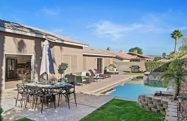 La Quinta Desert Haven Luxe Stay w/ Private Pool, Hot Tub, Pool Table - Foto 38