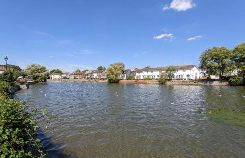 Hearnesbrook Barn , Emsworth - Photo 35
