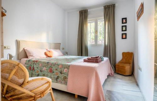 Piso con patio privado y parking Nervión Sevilla - Foto 28