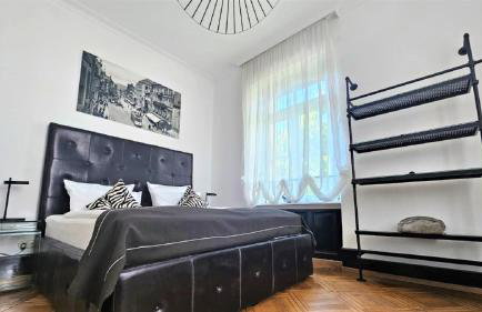 Historical Luxury Homes - Stadtvilla mit Jacuzzi und Garten - Foto 11