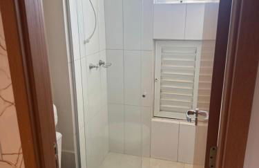 FLAT ACONCHEGO, no centro, perto de tudo, linda vista! - Foto 9