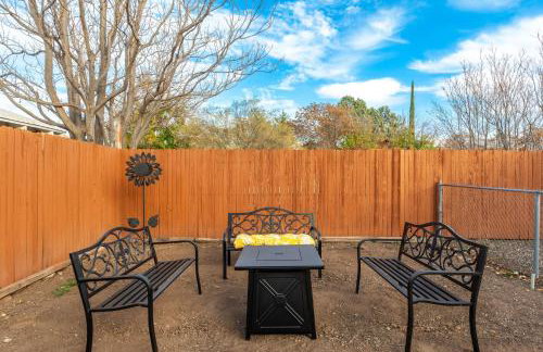 Walk to Old Town - Cozy Restored Cottage - Foto 44