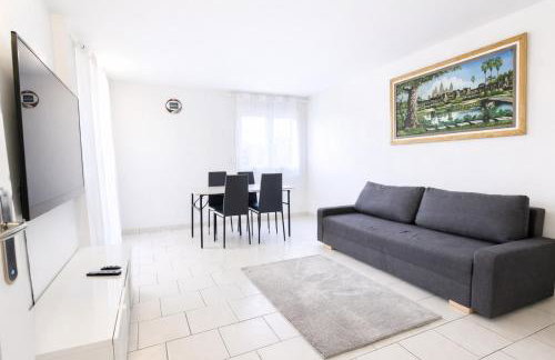 3 Mins to Train Station - Paris & DisneyLand - Cosy Wiener - Foto 1