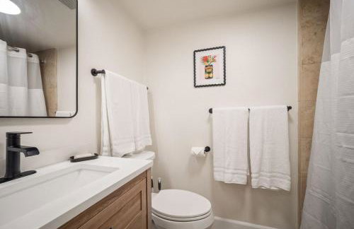 Modern oceanview condo at Lawai Beach Resort! New! - Foto 36