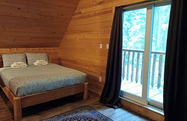 Rustic Beaverfoot Lodge Dream Cabin - Photo 8