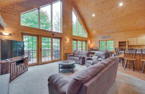 Lakefront Wisconsin Cabin with Boat Dock! - Foto 6