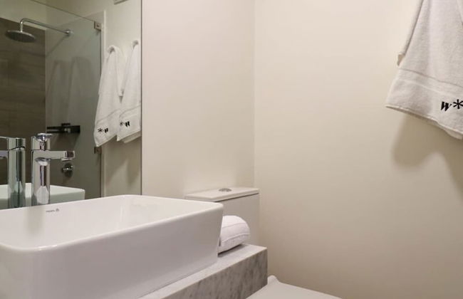 w Minimalist 2BR in Miraflores - Photo 5