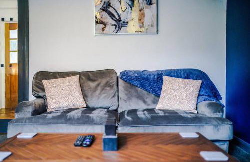 Spacious 3 bedroom close to Leeds city centre with parking - Short Stay Leeds - Foto 3