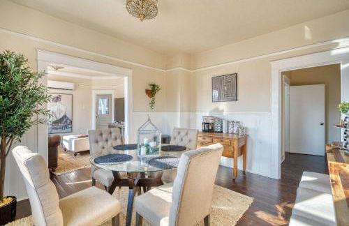 Dream Two-Bedroom in Laurelhurst - 97 WalkScore - Photo 3