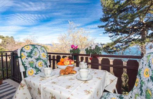 Comfy And Warm Ap With Balcony Surrounded With Beautiful Nature - Foto 14