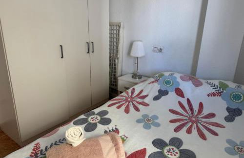 En perle med plass til voksne og familien, solfylt terrasse 5 min fra stranden - Foto 15