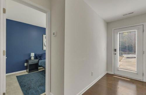 3BR Townhouse King Bed Garage Near NC State - Foto 7